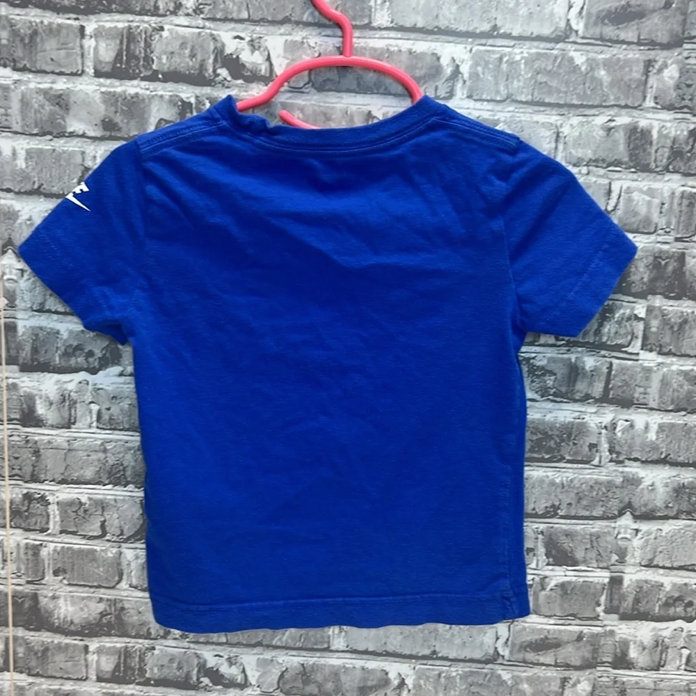 Nike‎ T-shirt